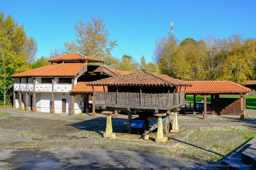 Muséu del Pueblu d’Asturies